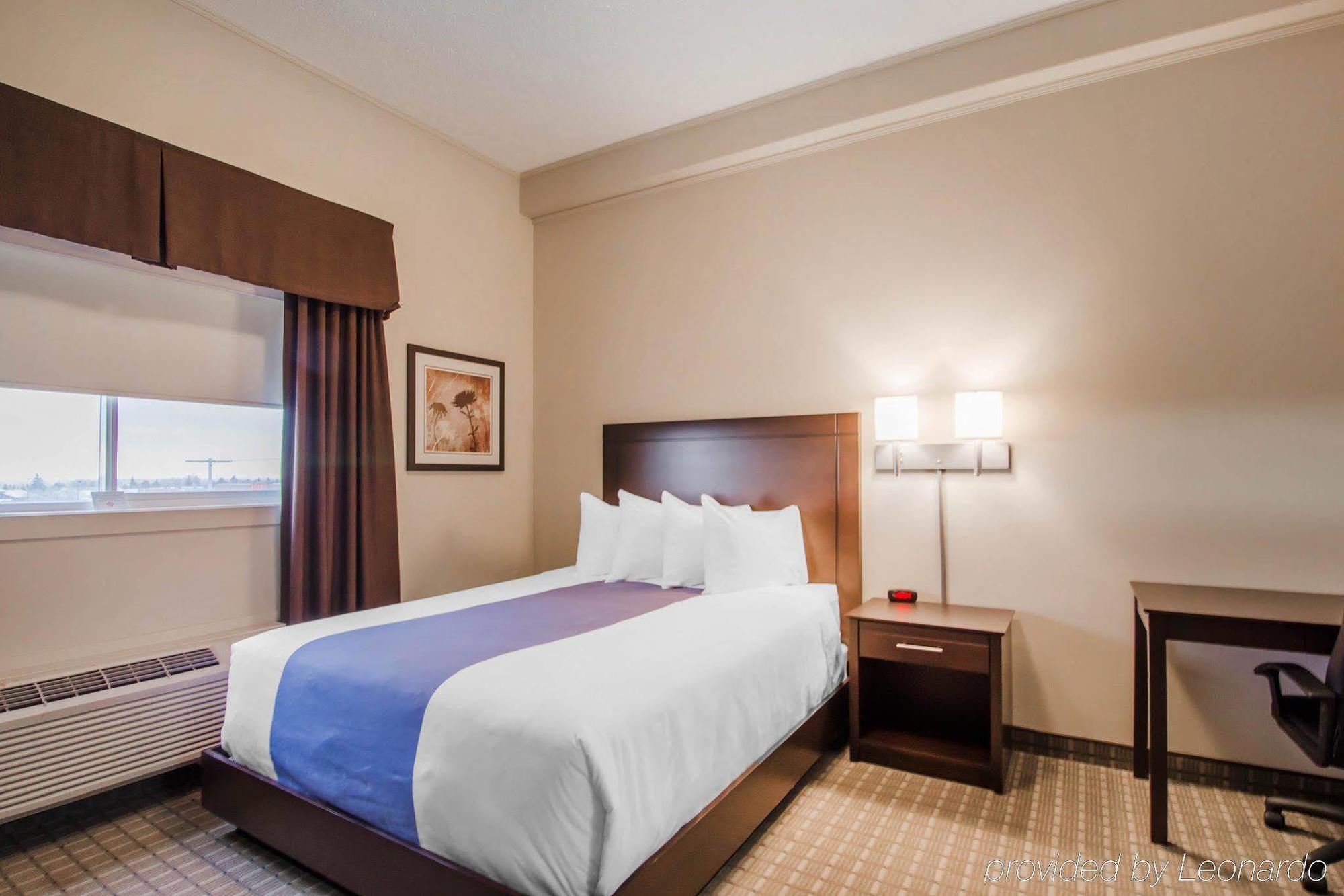 Quality Inn & Suites Kindersley Exterior foto